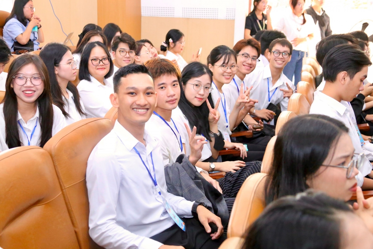 Over 7,500 students compete in national Eureka science awards